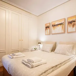 En El Corazon De La Ciudad Con Parkin Apartamento San Sebastián